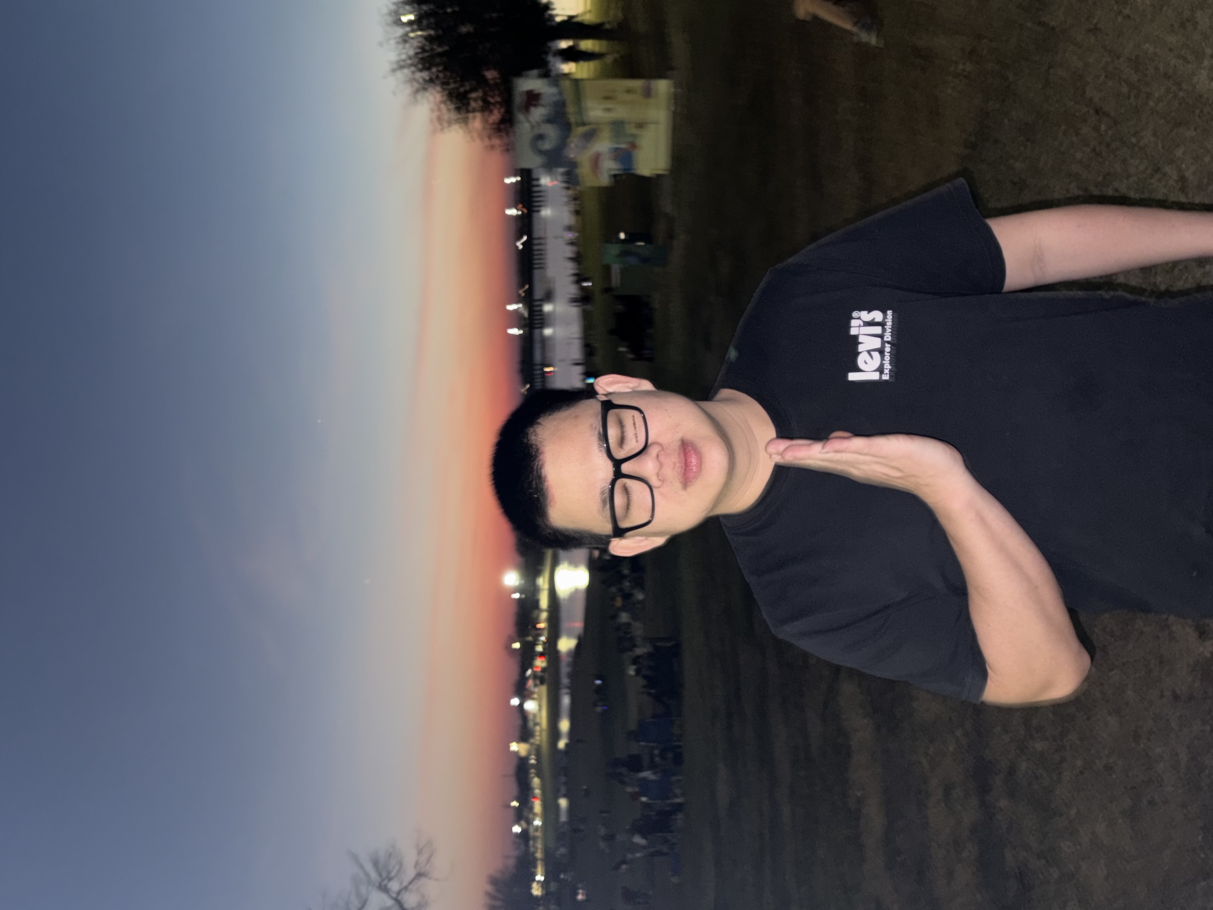 Hung Pham, founder of HunpeoLabs